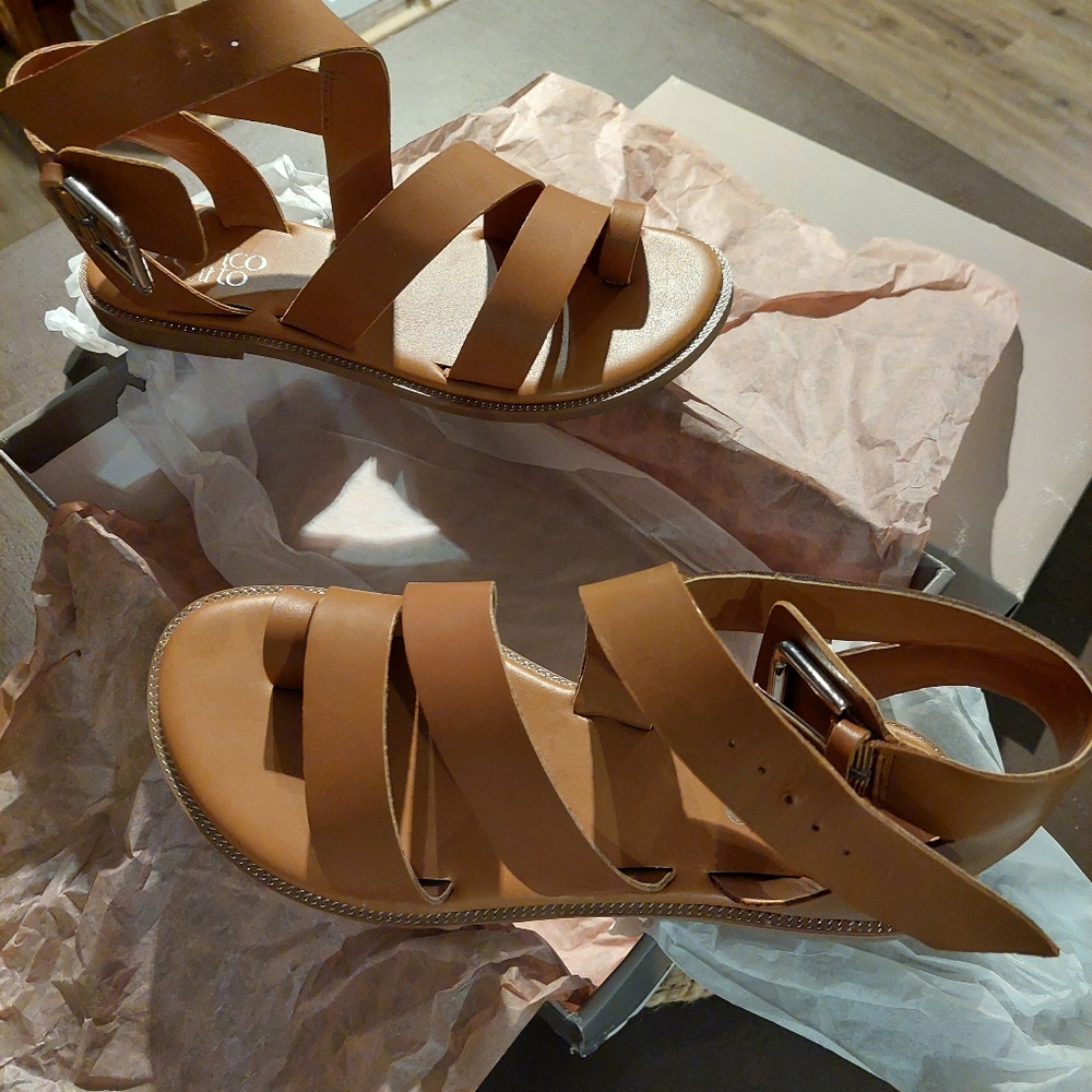 Sandles